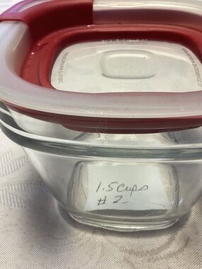 Rubbermaid Food/Crafts Storage Container ~ 1.5 Cup ~ Red Lid ~ GLASS. RETIRED.